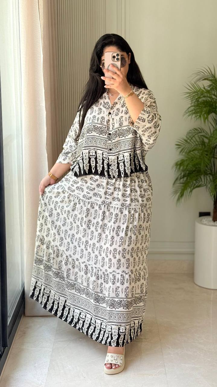 Ensemble Jupe + Chemise en tissu Le lin